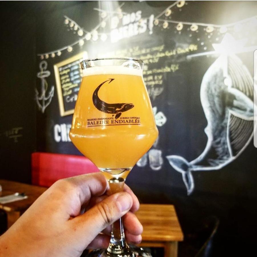 La Baleine Endiablee Microbrasserie Hotel Riviere-Ouelle